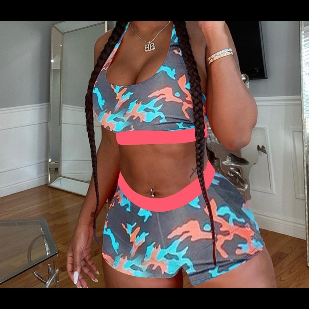 Camouflage active wear set